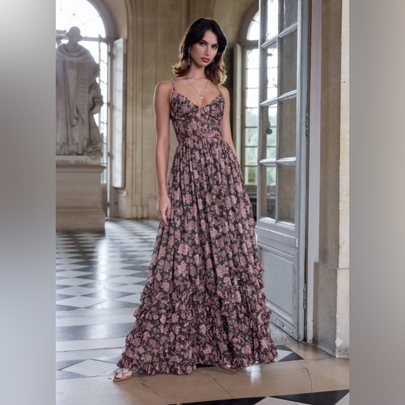 V. Chapman “The Carmen Dress” in chocolate peony print - Picture 8 of 10